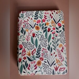 Kindle Paperwhite Case- Floral